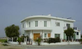 LUXURY HOUSE FOR SALE Larnaca